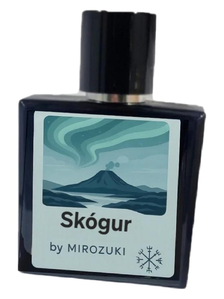 Skógur