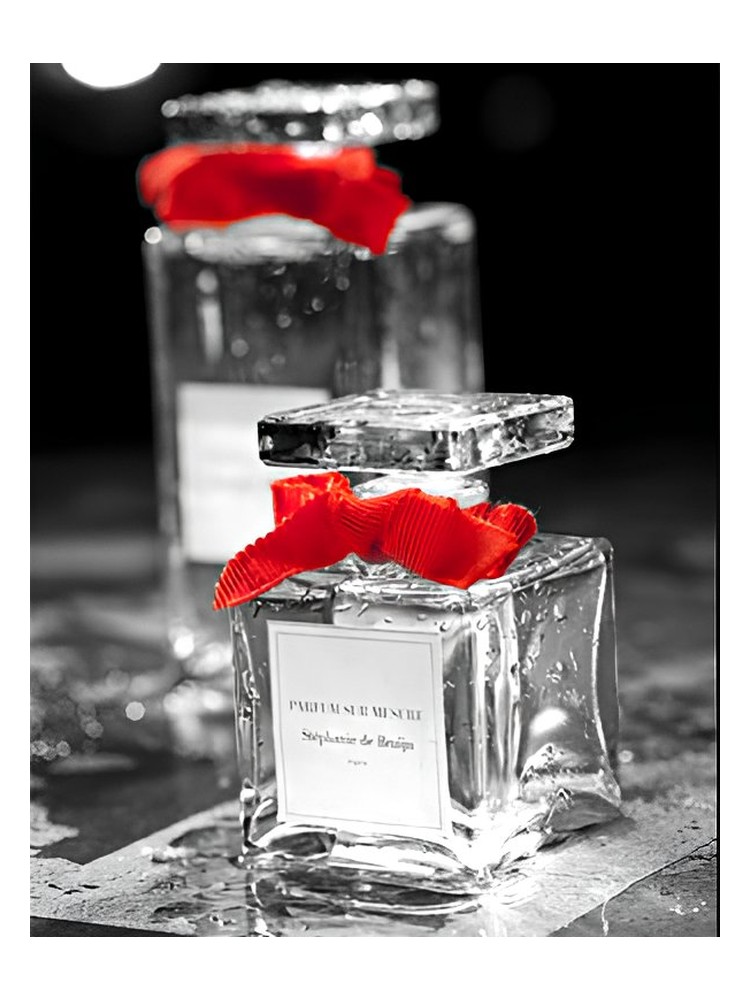 Le Pret-a-Parfumer Couture Yang: Woody Aromatic