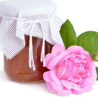 Dulceață de trandafiri